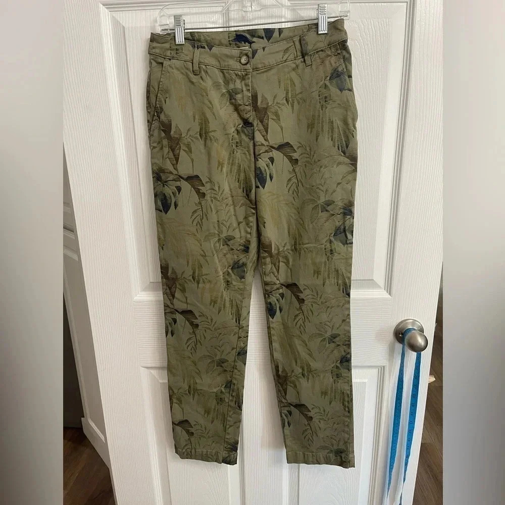 Tommy Bahama Women's Pants Tropical Green Size 4 Palm, Fall Foliage Super Soft